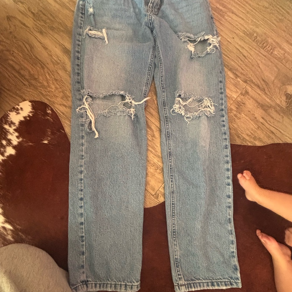 Men's Distressed Blue Jeans